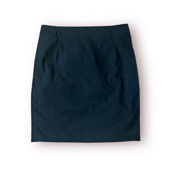 H&M Black Pencil Skirt Size 8 | Stretch Lined Knee Length Careerwear Night Out - Picture 1 of 2